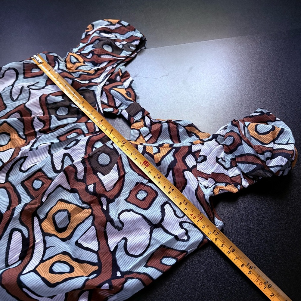 Diane von Furstenburg 100% cotton tribal Geometric Top lightweight summer size 4 - Picture 5 of 5